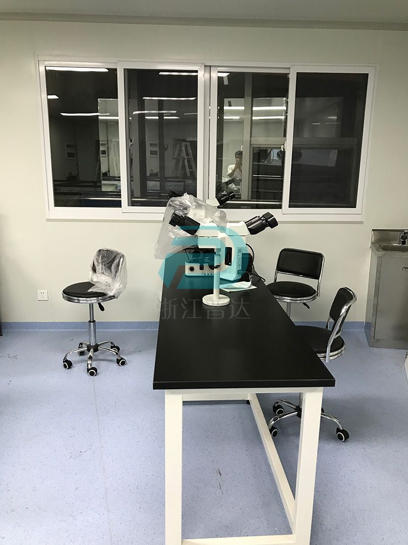 多頭顯微鏡臺(tái).jpg